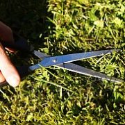 Prodloužené nůžky na trávu